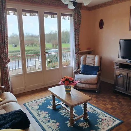 La Maison De Paulette بيت للعطل